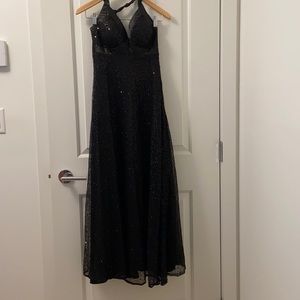 Black evening prom dress